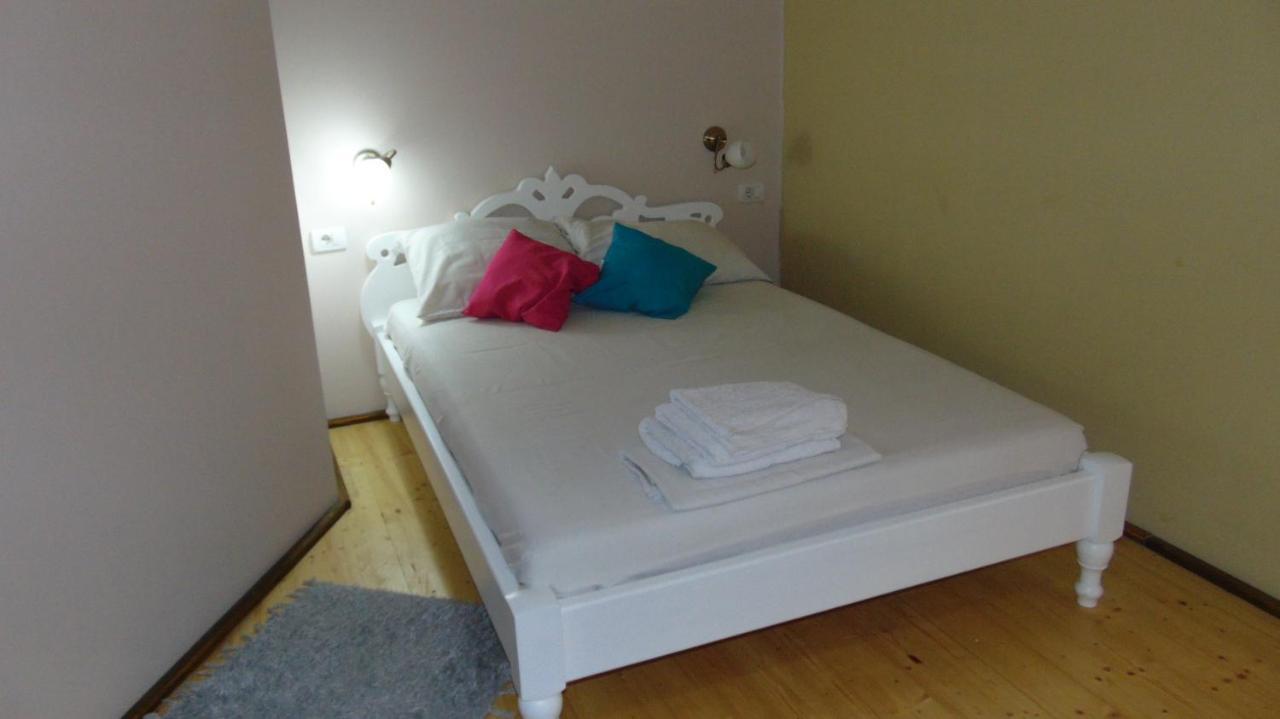 Rooms Milin Lagum Irig Екстериор снимка