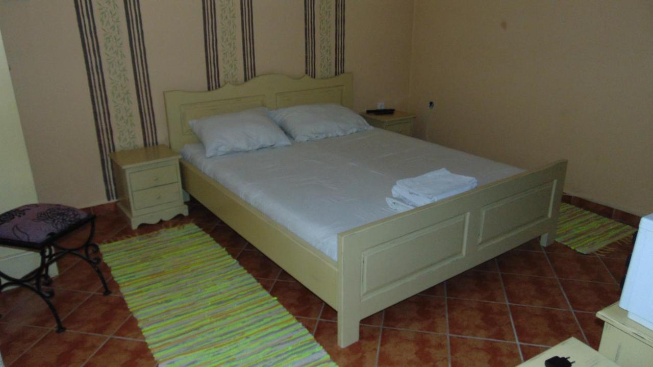 Rooms Milin Lagum Irig Екстериор снимка